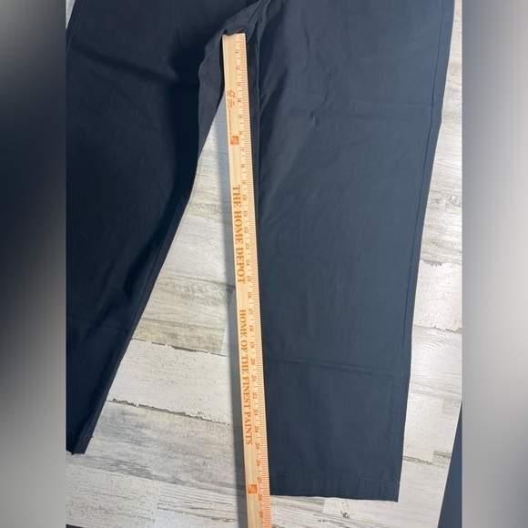 NWT Amazon Essentials Men's Straight-Fit Casual Stretch Khaki Pant 40x30 - Picture 2 of 9